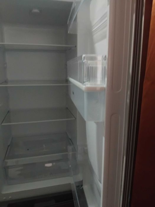 Frigorífico à venda