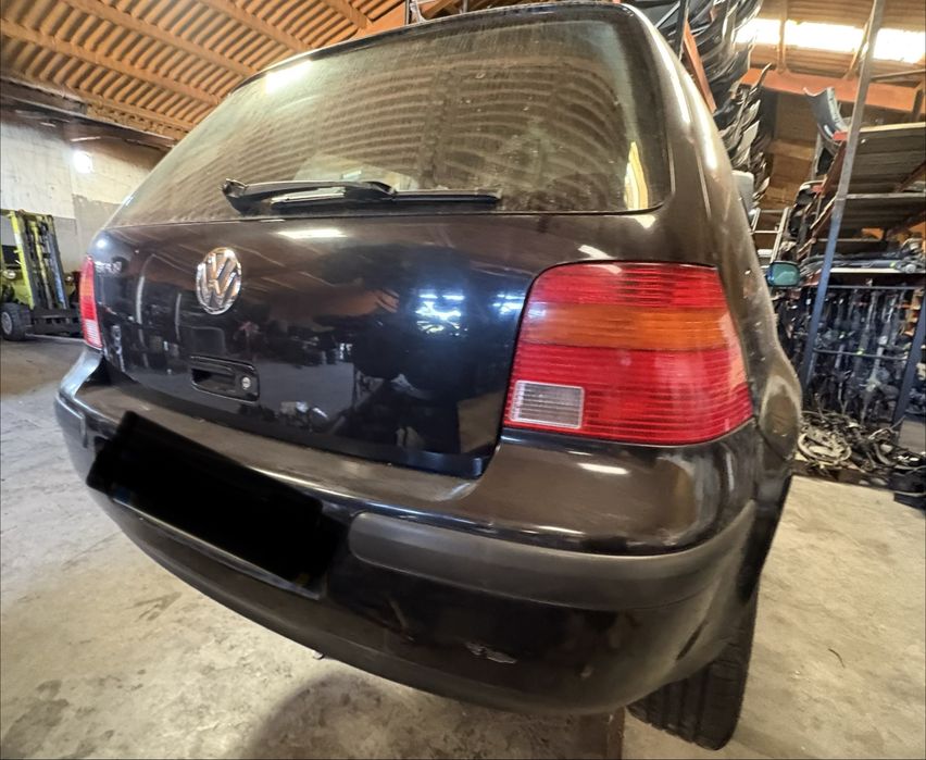 Tampa da mala Golf IV