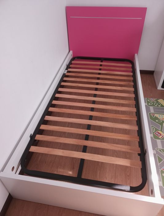 Cama solteiro rosa + colchão