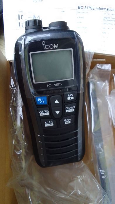 Icom IC-M25 радіостанція морська переносна