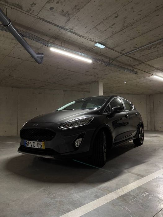 Ford Fiesta 1.0 EcoBoost Active baixo quilometragem