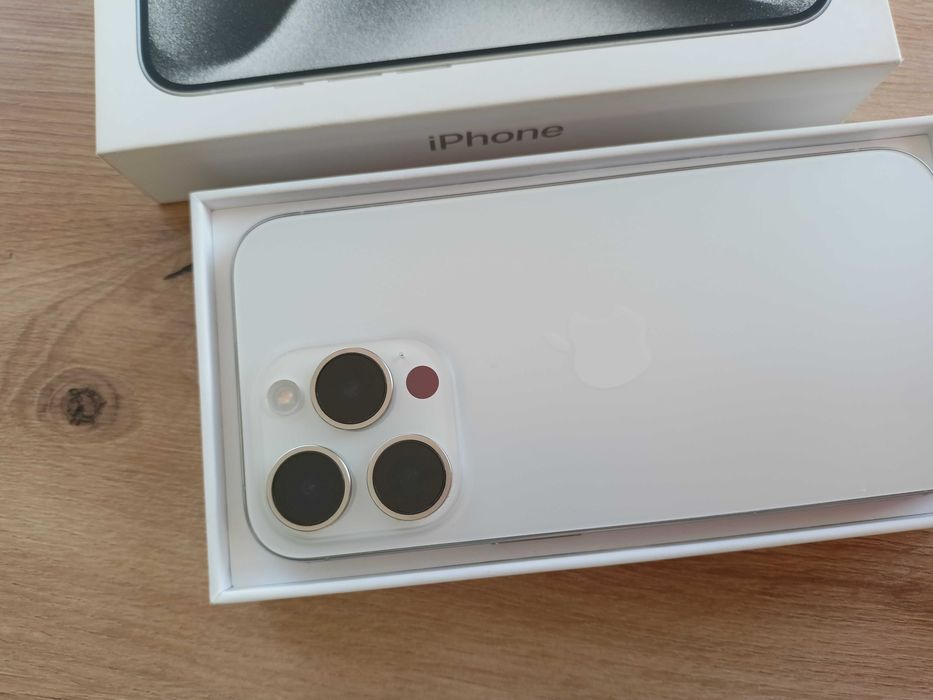 Apple iPhone 15 Pro Max 256GB Tytan Biały Stan Idealny