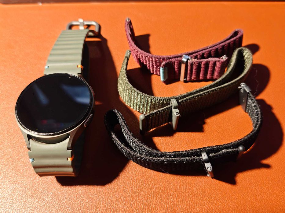 Samsung Galaxy Watch 7 - pełen zestaw + 3 paski!