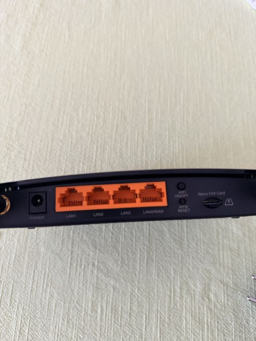 Router 2.4/5g  com SIM  como novo