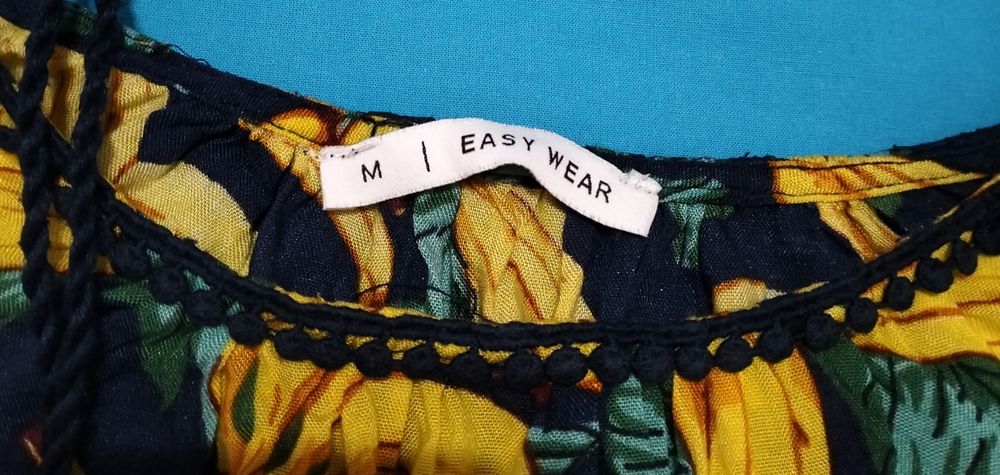 Top de alças com franjas