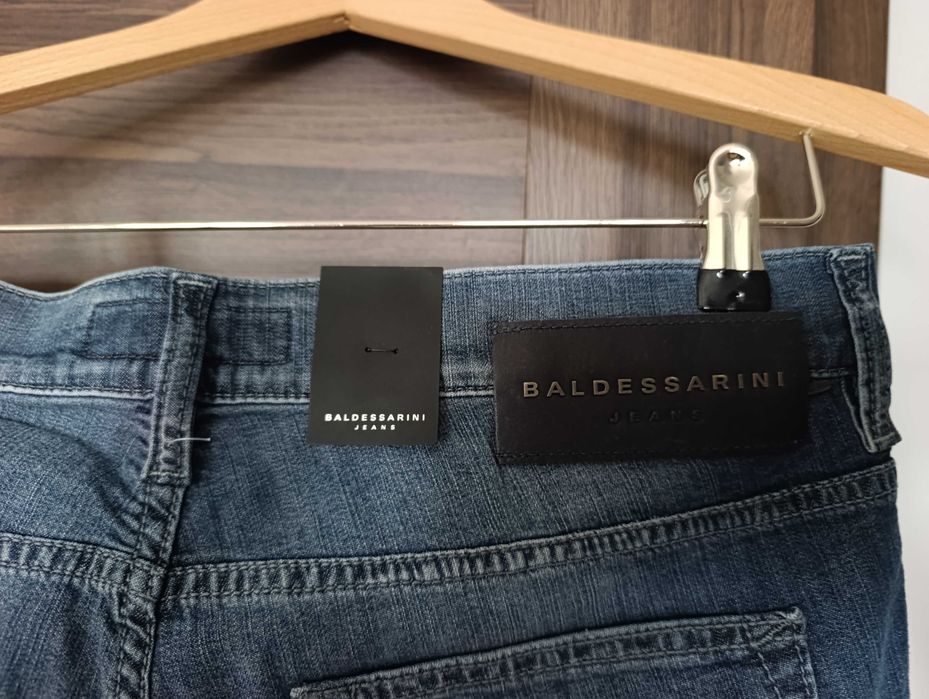 Baldesarini męskie jeansy 33/32