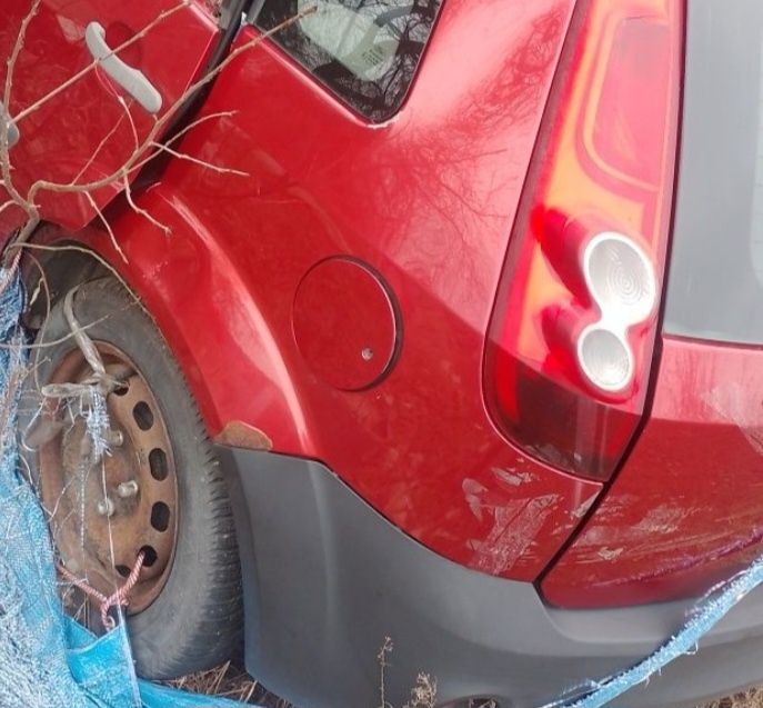 Четверть задние крыло форд фиеста 5 FORD FIESTA
