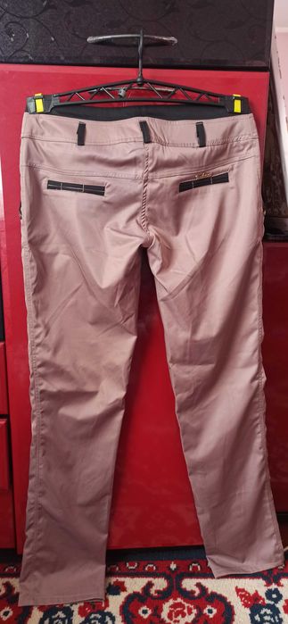 Брюки нові класні