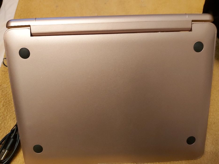 Etui z klawiaturą do IPoda
