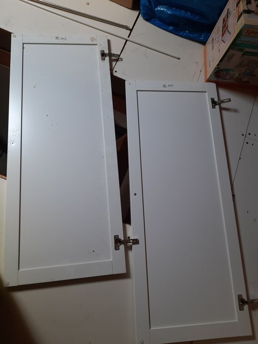 Białe fronty drzwi drzwiczki IKEA Oxberg