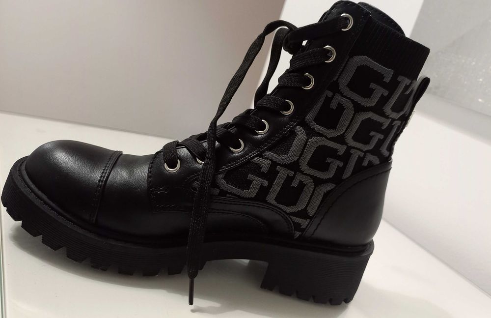 Guess botins novos sem etiqueta