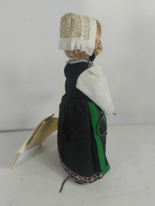 Lalka Porcelanowa Certyfikowana