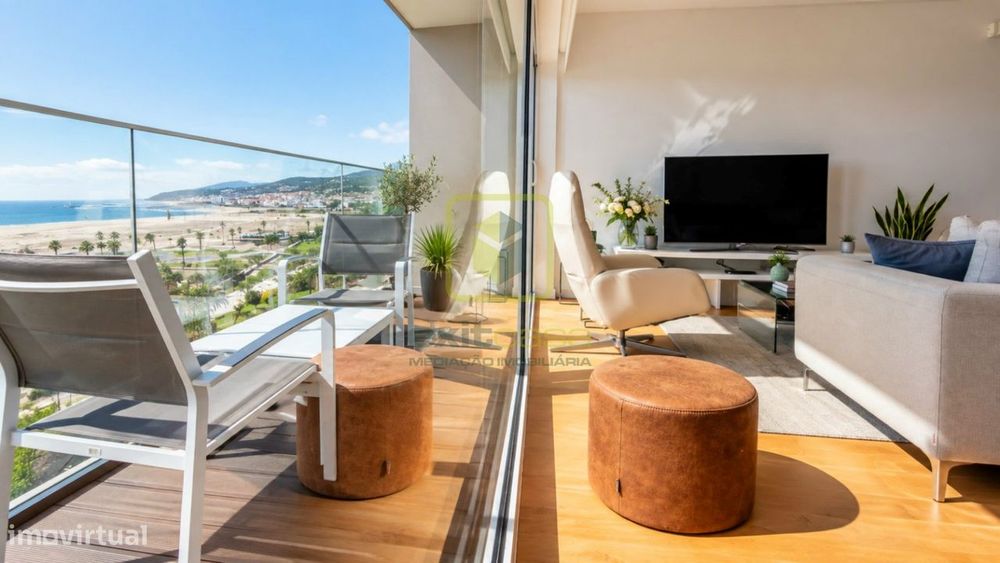 Apartamento T3 primeira linha de mar!