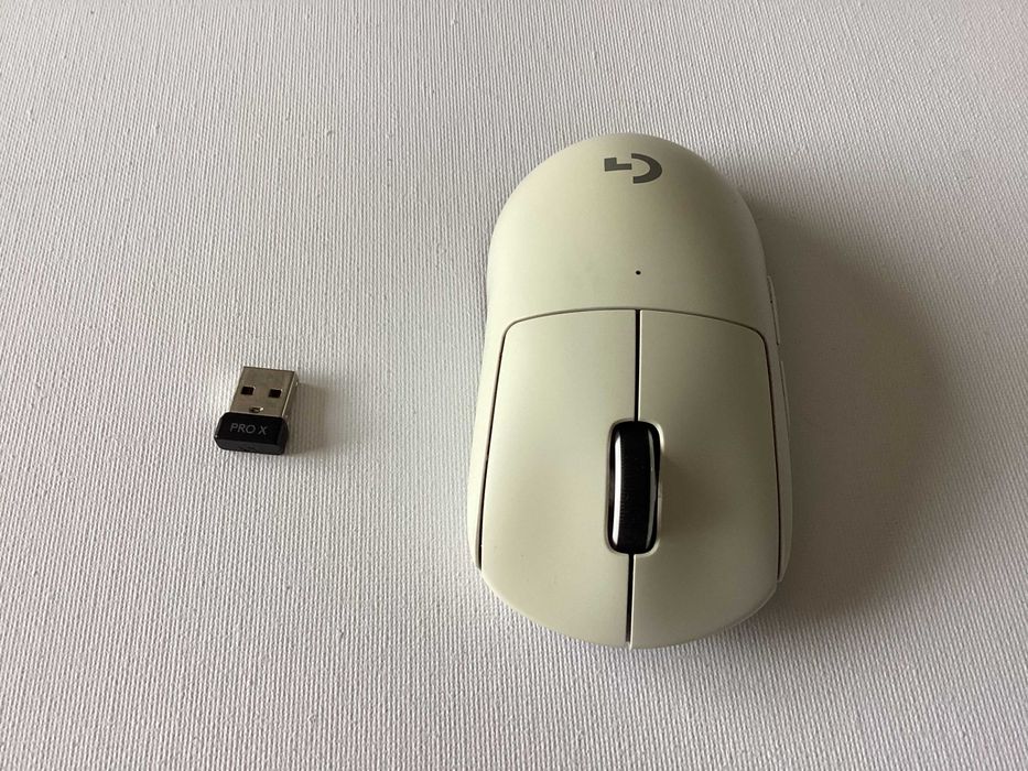 Logitech PRO X Superlight myszka