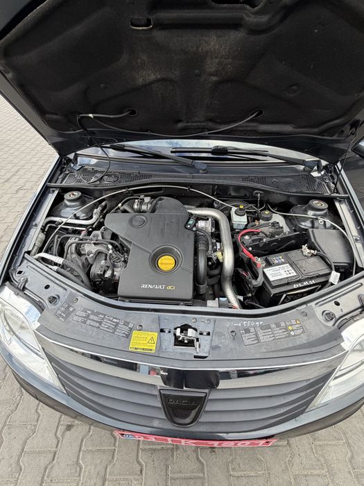 АвтомобільDACIA Logan