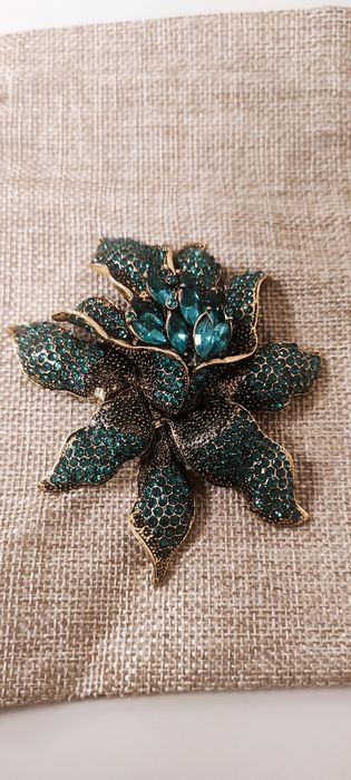 Pregadeira grande nova