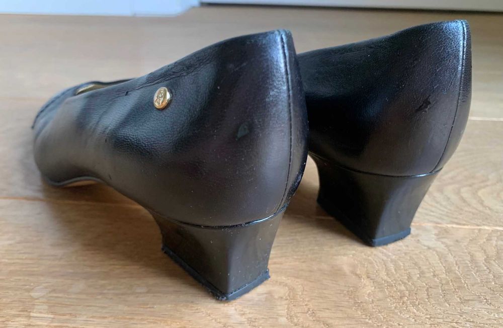 Buty ze skóry luksurowej marki Etienne Aigner w pięknym stanie. Rozmiar 37 -37,5.