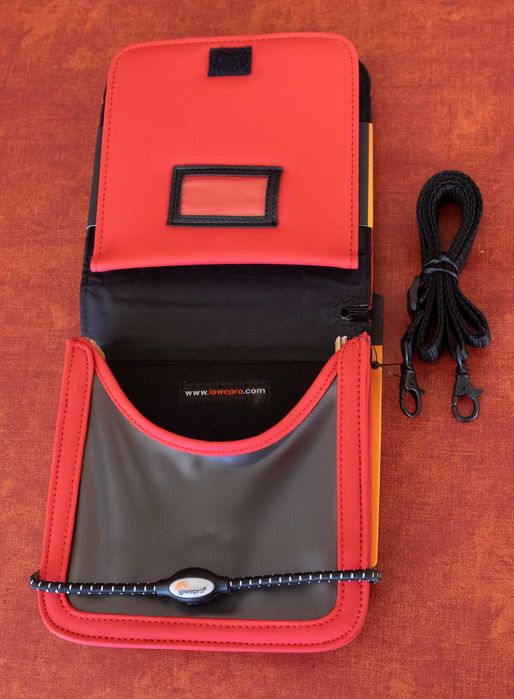 Lowepro CD/DVD or Other Bag – NEW64550514141571122