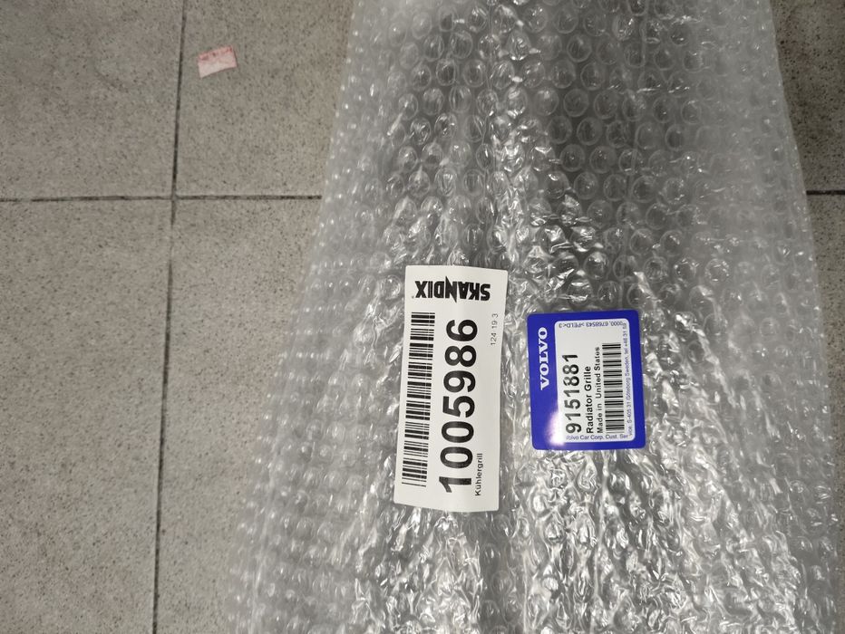 Grelha frontal Volvo S60 I