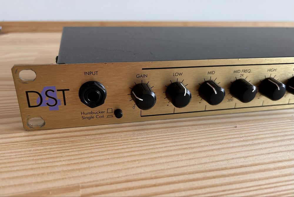 ART Dr-x 2100 processor sampler, Dst4 Tube preamp with digital effects