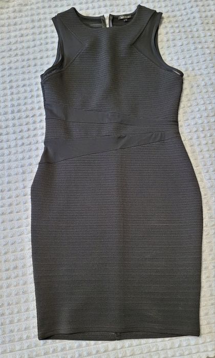 Продам сукню, чорна сукня