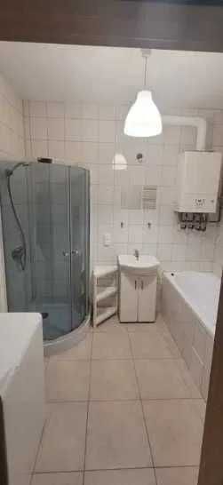 100 грн сутки и 400 грн неделя Хостел Киев Метро Демеевская Автовокзал