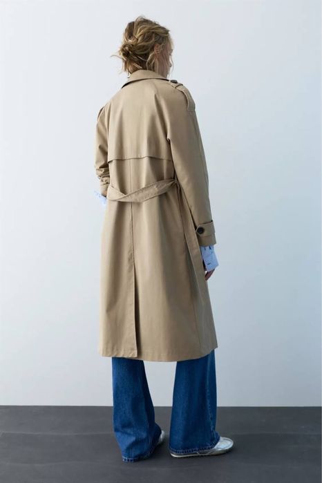 Довгий тренч із паском pullandbear
