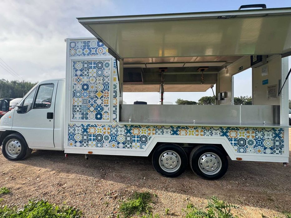 Food Trucks/ Roulote para Aluguer
