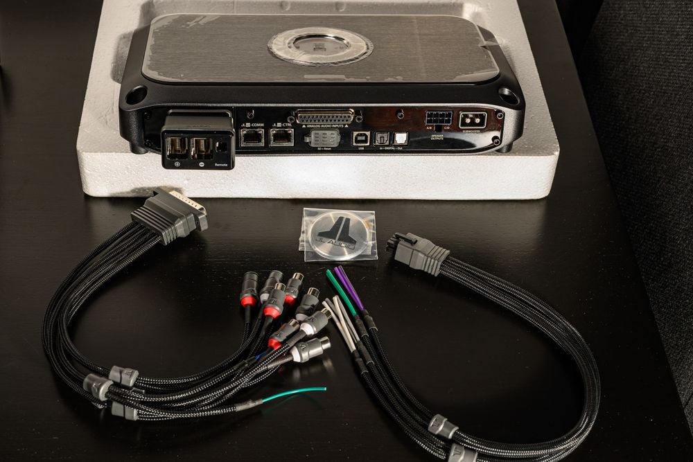 Amplificador JL Audio VX1000/5i