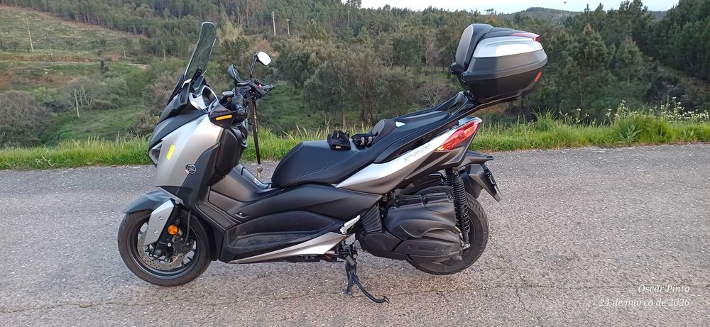 Vendo Moto Yamaha X-MAX 400 como nova . 12000 km