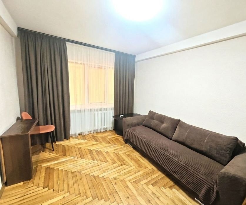 3-кімнатна - 800 грн. 1-6 осіб