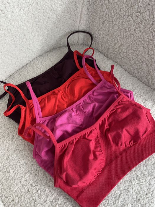 Топ на тонких бретелях , безшовна білизна, безшовний топ