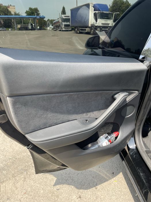 Продам Tesla Y 2022