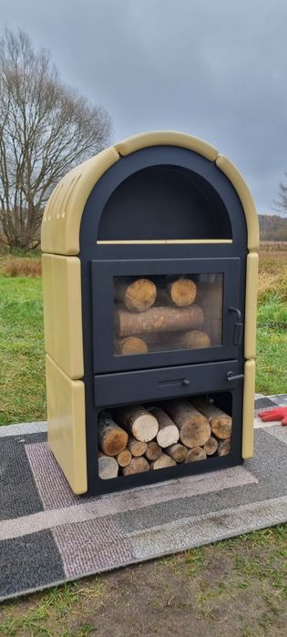 Kominek , Kominek wolnostojacy  bezowym , koza ,piecyk