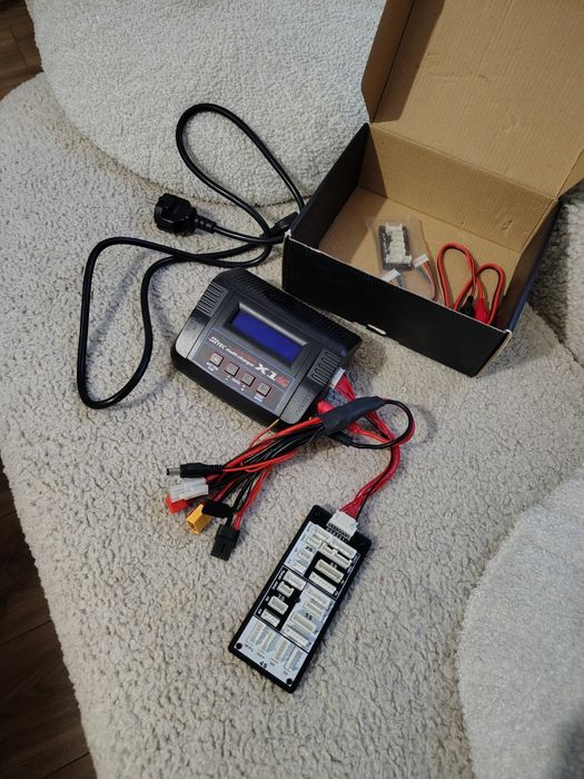 Ładowarka modelarska HITEC  X1 multi charger AC PLUS