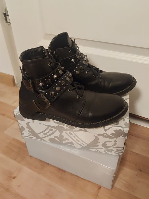 Eleganckie botki klamry ćwieki 36