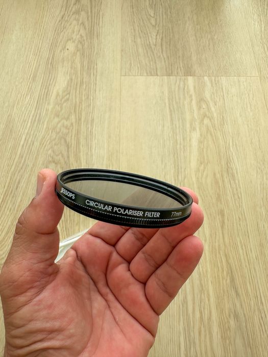 Vendo Filtro polarizador circular de 77mm bom estado
