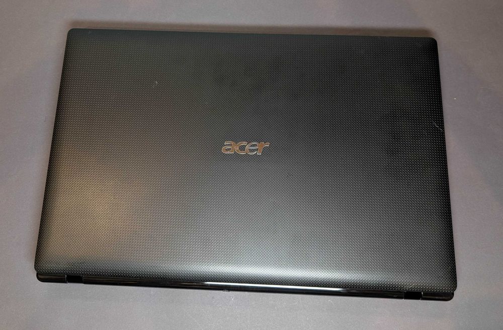 Ноутбук Acer Aspire 7750 17" HD+ /i3-2330M/8Gb RAM/256 SSD/Win10