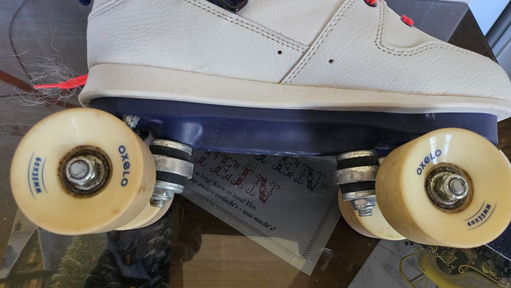 Patins Oxelo 4 rodas como novos