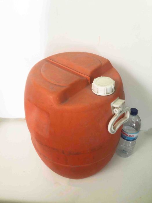 Contentor 60 litros - Bidon de plástico laranja