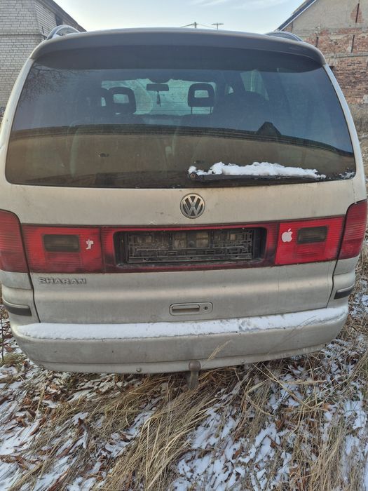 Sprzedam vw sharan 1.9 tdi części