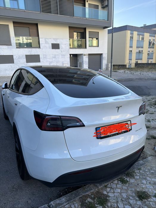 Tesla model y Dual Motor 2024