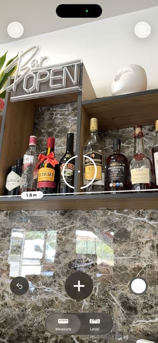 Armário de Parede em Madeira – Ideal para Restaurante, Bar ou Café