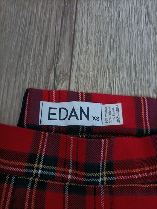 Spódniczka damska plisowana w kratę (rozmiar XS) EDAN