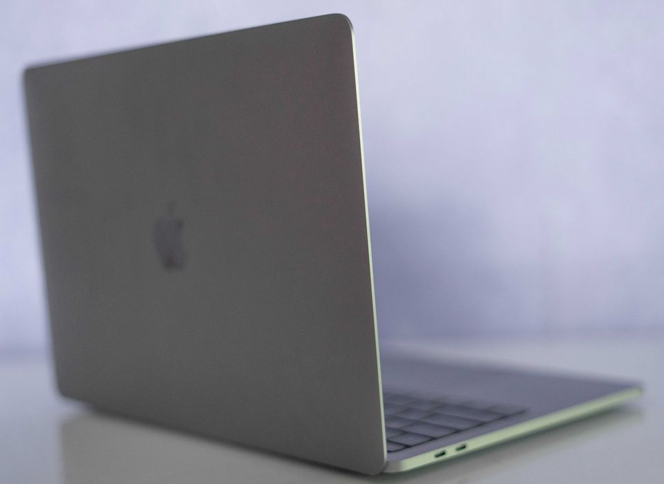 MacBook Pro 13" M1 – Space Gray, 16/1TB, ідеальний стан