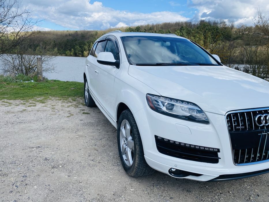 Audi q7 2015 рік