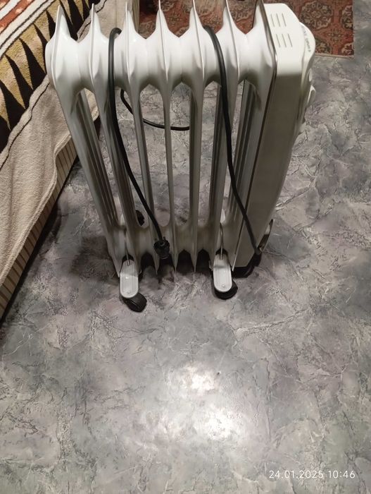 Продам обогреватель масляный Термия