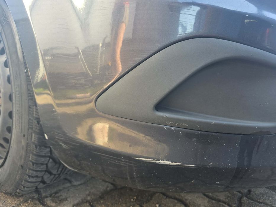 Zderzak Przód Kompletny z Grillem Ford Focus MK2 Lift H4