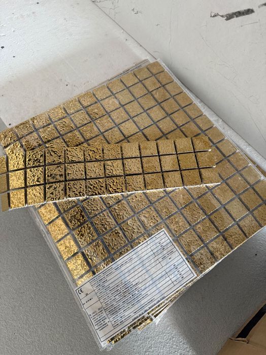 Złota MOZAIKA ceramiczna - ROBI WRAŻENIE - towar wysokiej jakości