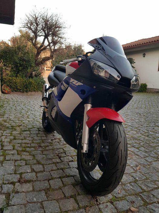 Yamaha R6 Carburadores